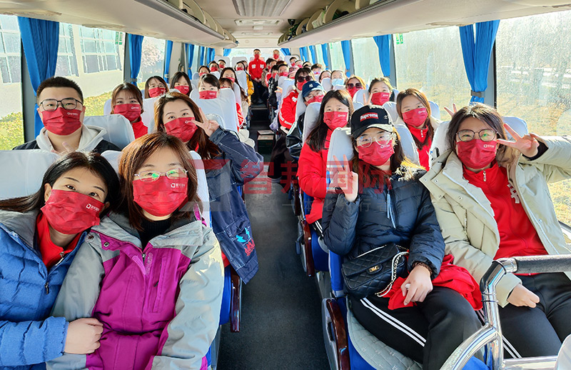 内3车.jpg 内3车.jpg