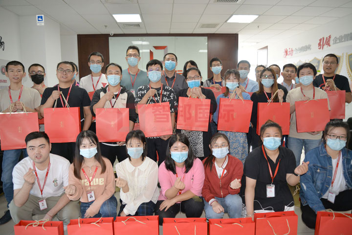 智邦国际祝您中秋节、国庆节快乐!