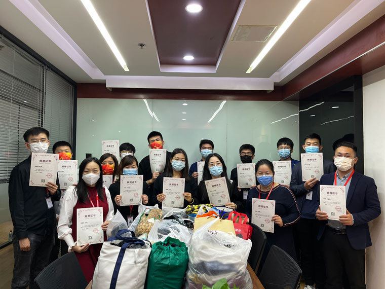 以爱之光,点亮未来!“智邦国际情系大凉山,捐衣赠物送暖阳”成功举办