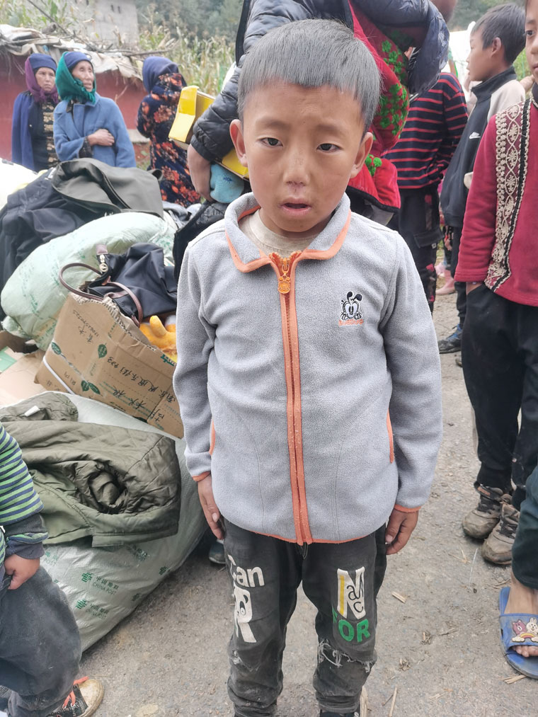 以爱之光,点亮未来!“智邦国际情系大凉山,捐衣赠物送暖阳”成功举办