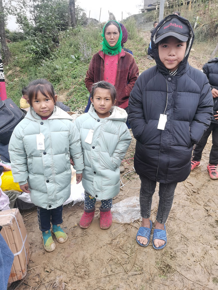 以爱之光,点亮未来!“智邦国际情系大凉山,捐衣赠物送暖阳”成功举办