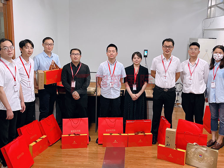 感谢关爱,感恩成长:智邦国际祝您中秋快乐!