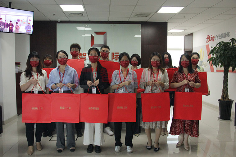 感谢关爱,感恩成长:智邦国际祝您中秋快乐!