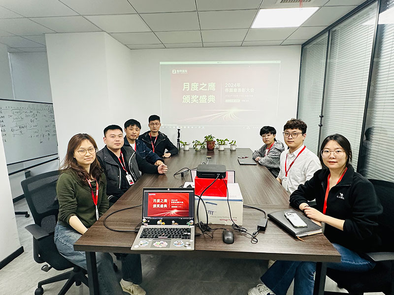 价值引领,共创美好!智邦国际“月度之鹰”颁奖盛典隆重举办 价值引领,共创美好!智邦国际“月度之鹰”颁奖盛典隆重举办