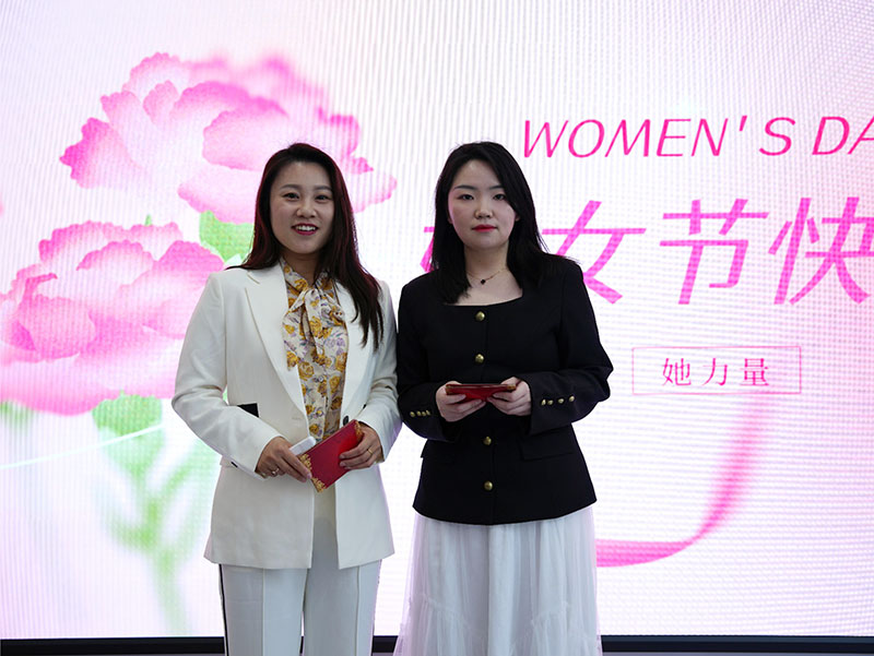 向美而生，灼灼其华，女神节快乐！