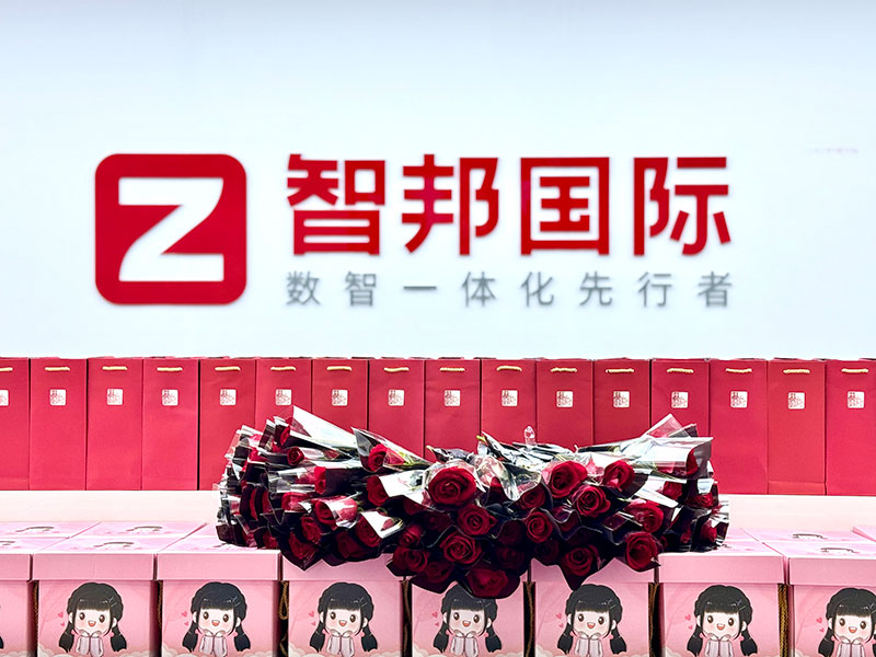 向美而生，灼灼其华，女神节快乐！