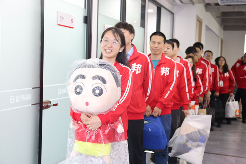 爱心智联，微光成炬！智邦国际第八届大型公益捐赠活动成功举办