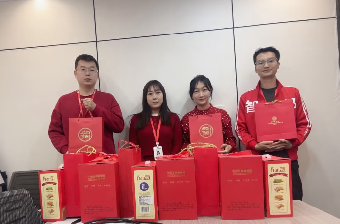 新春启泰,马踏祥云,智邦国际祝您春节快乐! 新春启泰,马踏祥云,智邦国际祝您春节快乐!