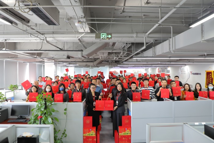 新春启泰,马踏祥云,智邦国际祝您春节快乐! 新春启泰,马踏祥云,智邦国际祝您春节快乐!